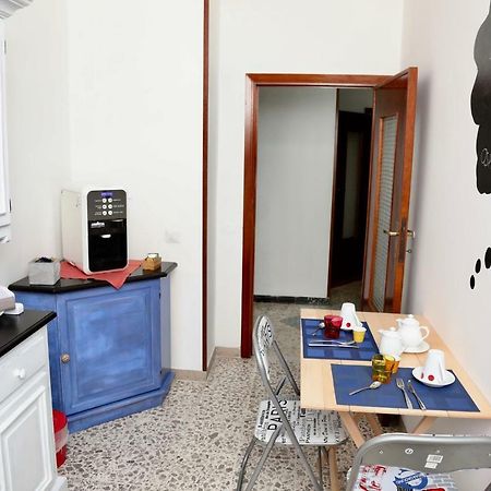Viale Italia 41: I Migliori Anni 호텔 사사리 외부 사진
