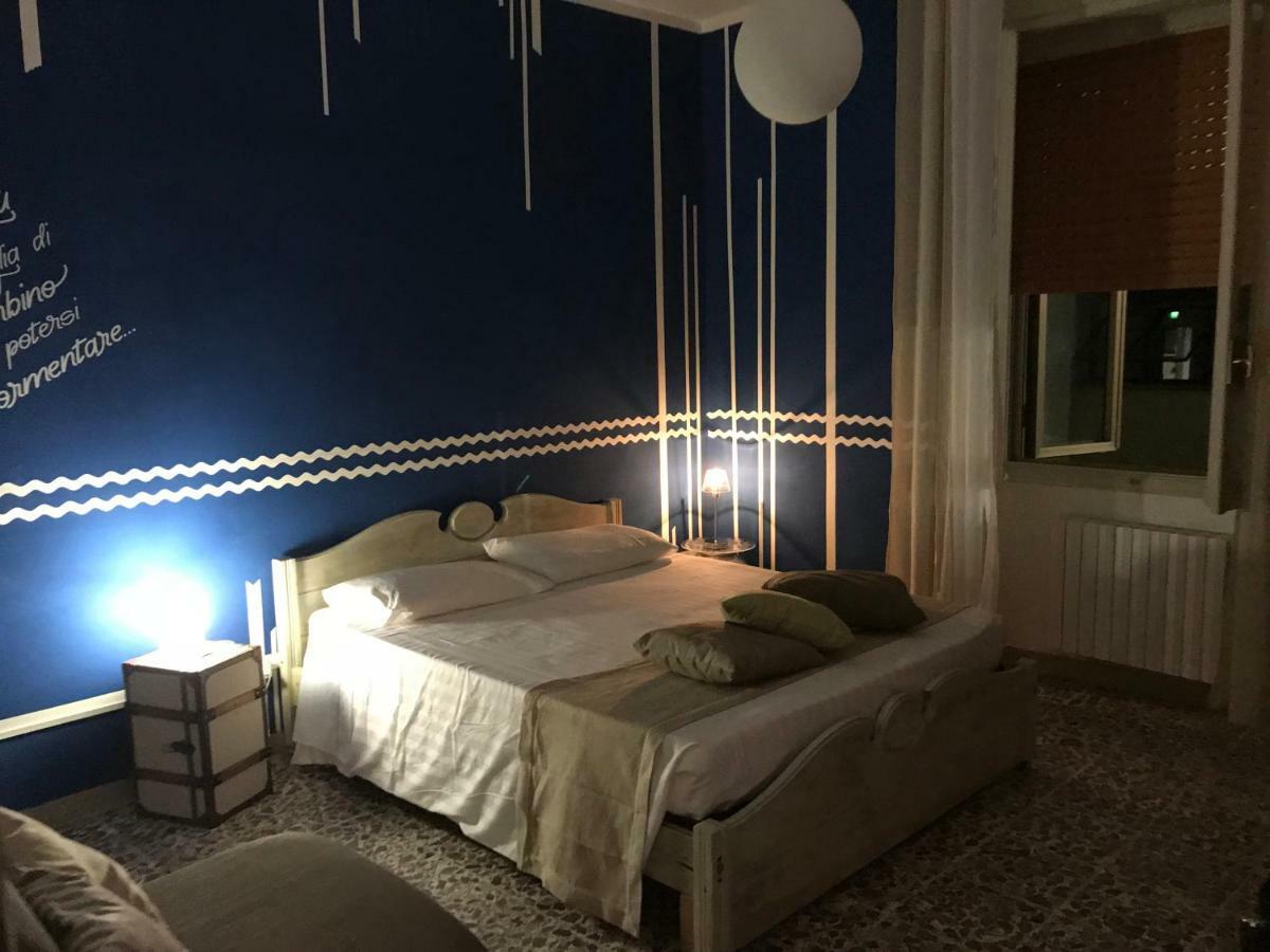 Viale Italia 41: I Migliori Anni 호텔 사사리 외부 사진