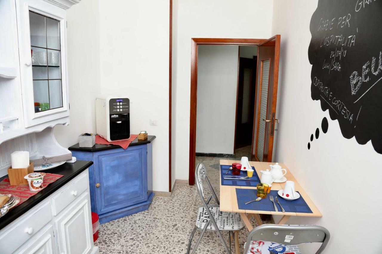 Viale Italia 41: I Migliori Anni 호텔 사사리 외부 사진