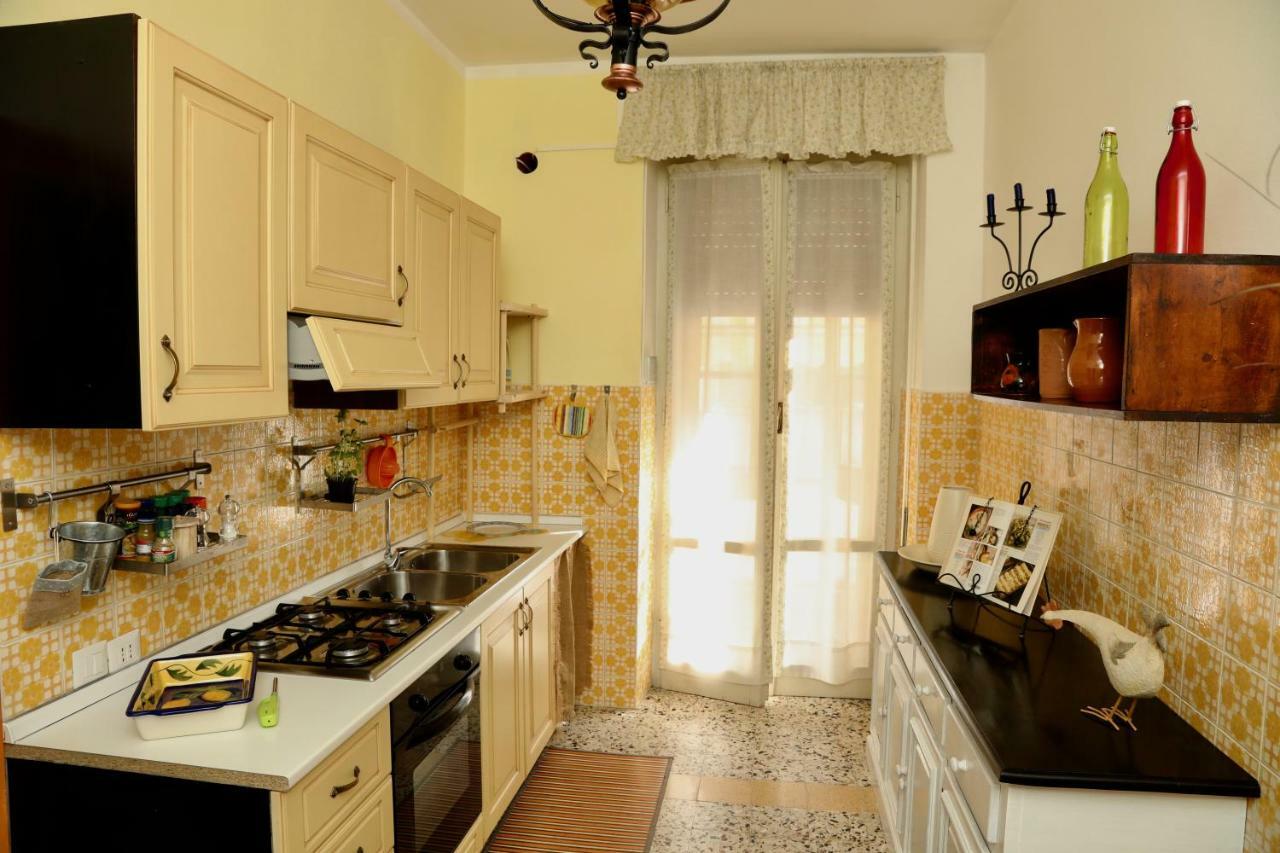 Viale Italia 41: I Migliori Anni 호텔 사사리 외부 사진