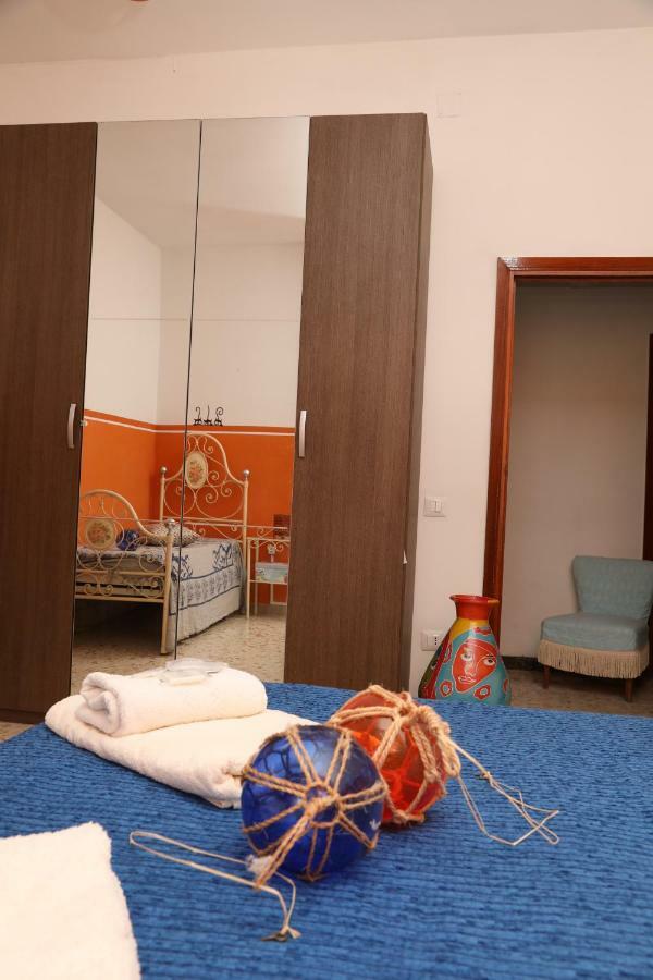 Viale Italia 41: I Migliori Anni 호텔 사사리 외부 사진