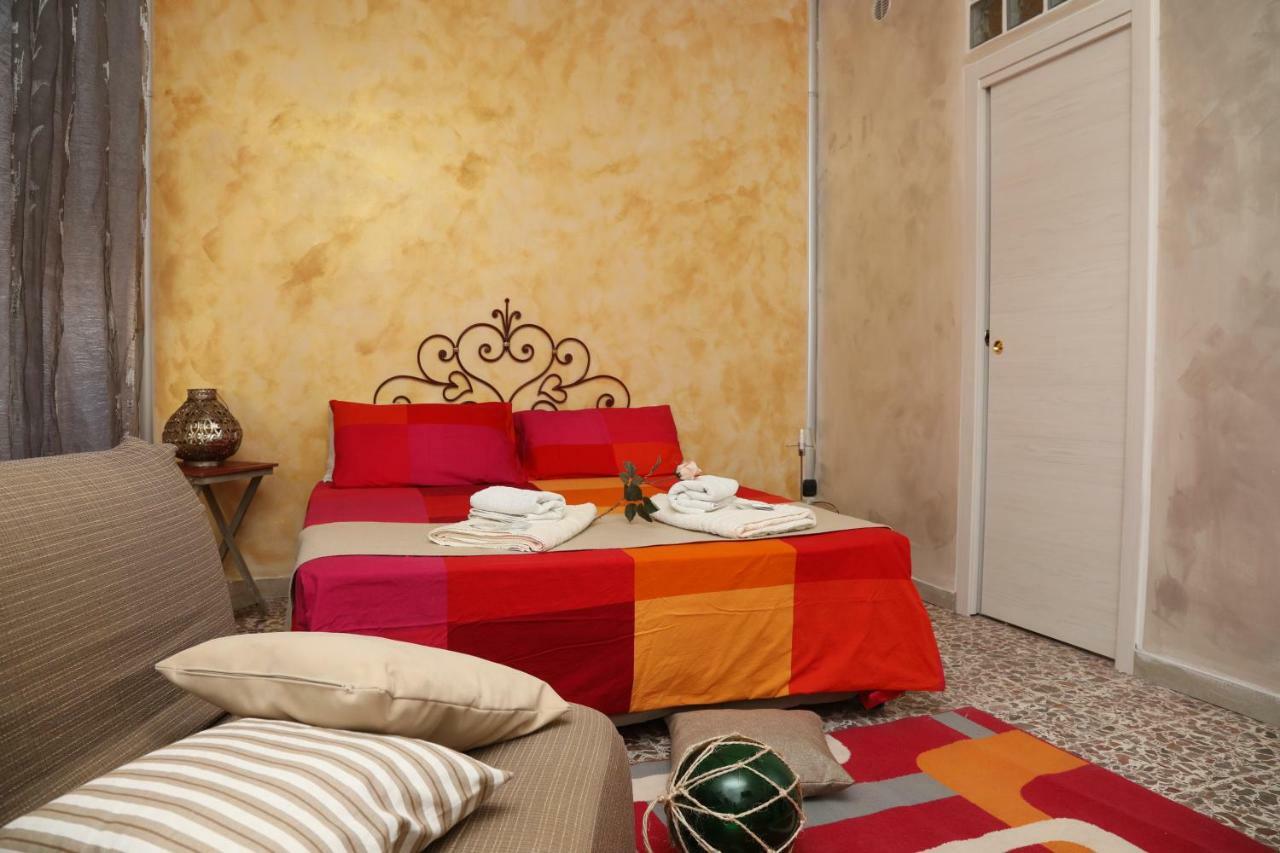 Viale Italia 41: I Migliori Anni 호텔 사사리 외부 사진