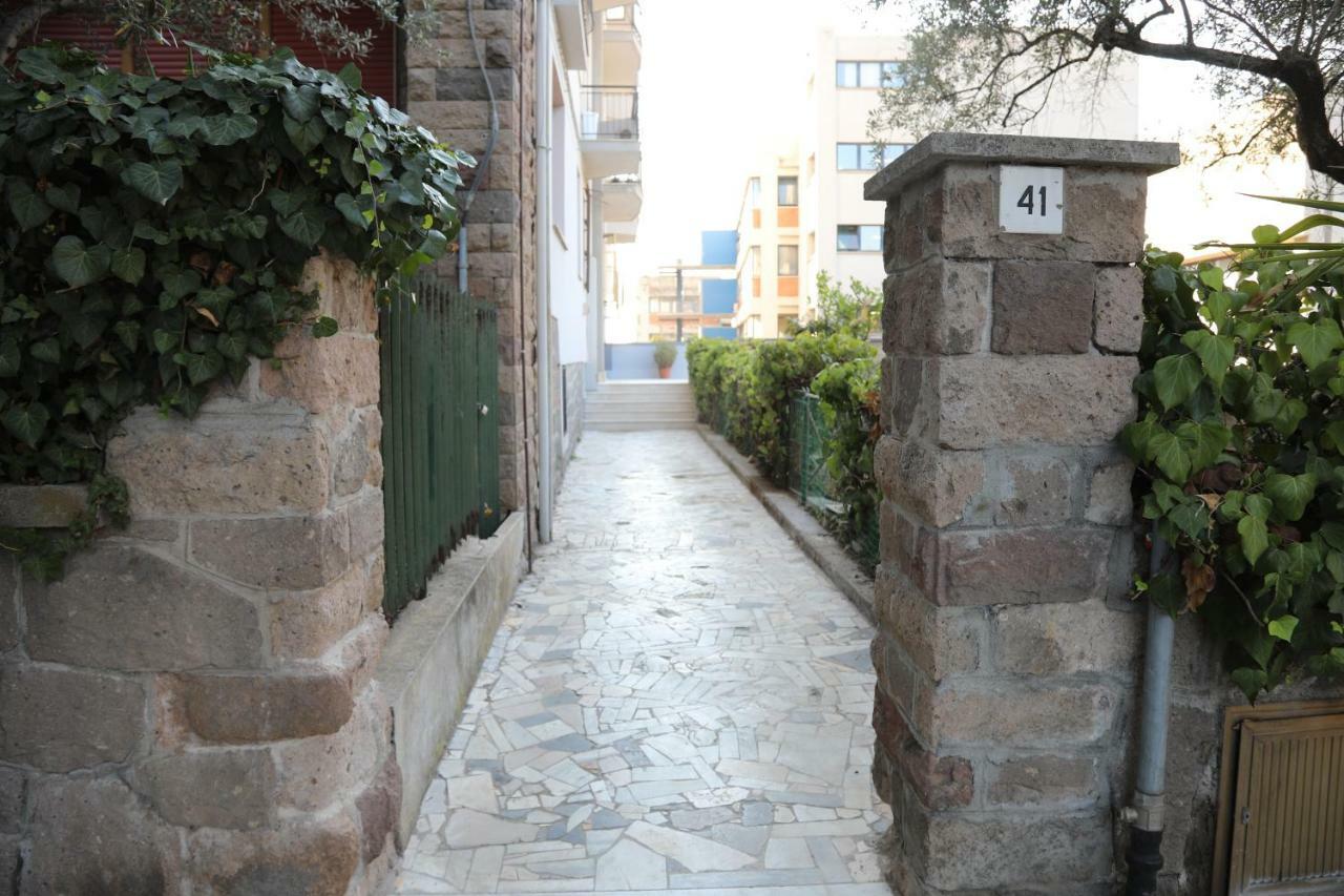 Viale Italia 41: I Migliori Anni 호텔 사사리 외부 사진