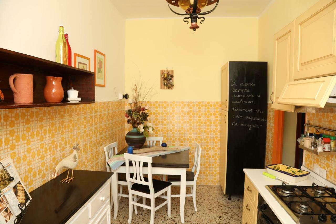 Viale Italia 41: I Migliori Anni 호텔 사사리 외부 사진